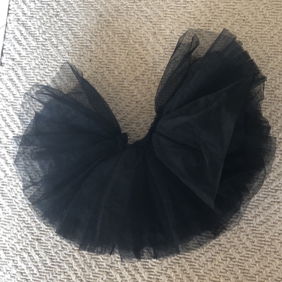 Girl’s black ballet tutu - Picture 3 of 10